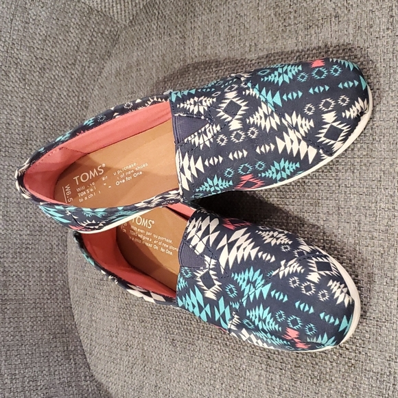 TOMS Classic Canvas Aztec Print - Picture 1 of 16